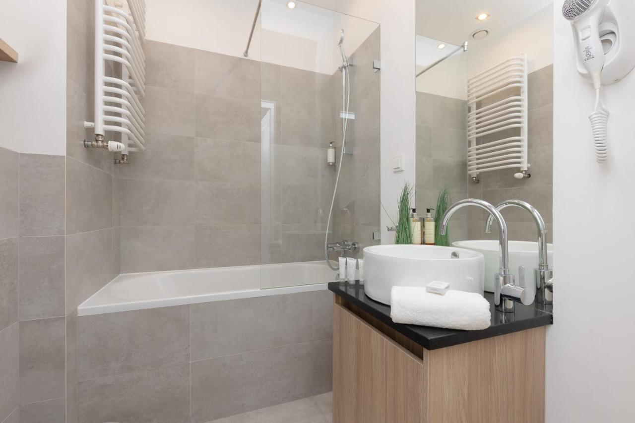 Wola Pet-Friendly Apartments With Ac Slawinska By Noclegi Renters Warsaw Ngoại thất bức ảnh