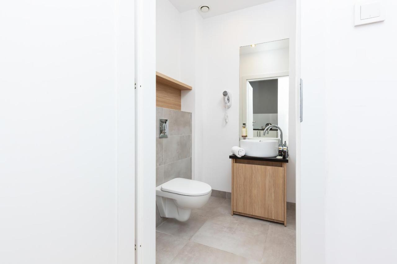 Wola Pet-Friendly Apartments With Ac Slawinska By Noclegi Renters Warsaw Ngoại thất bức ảnh