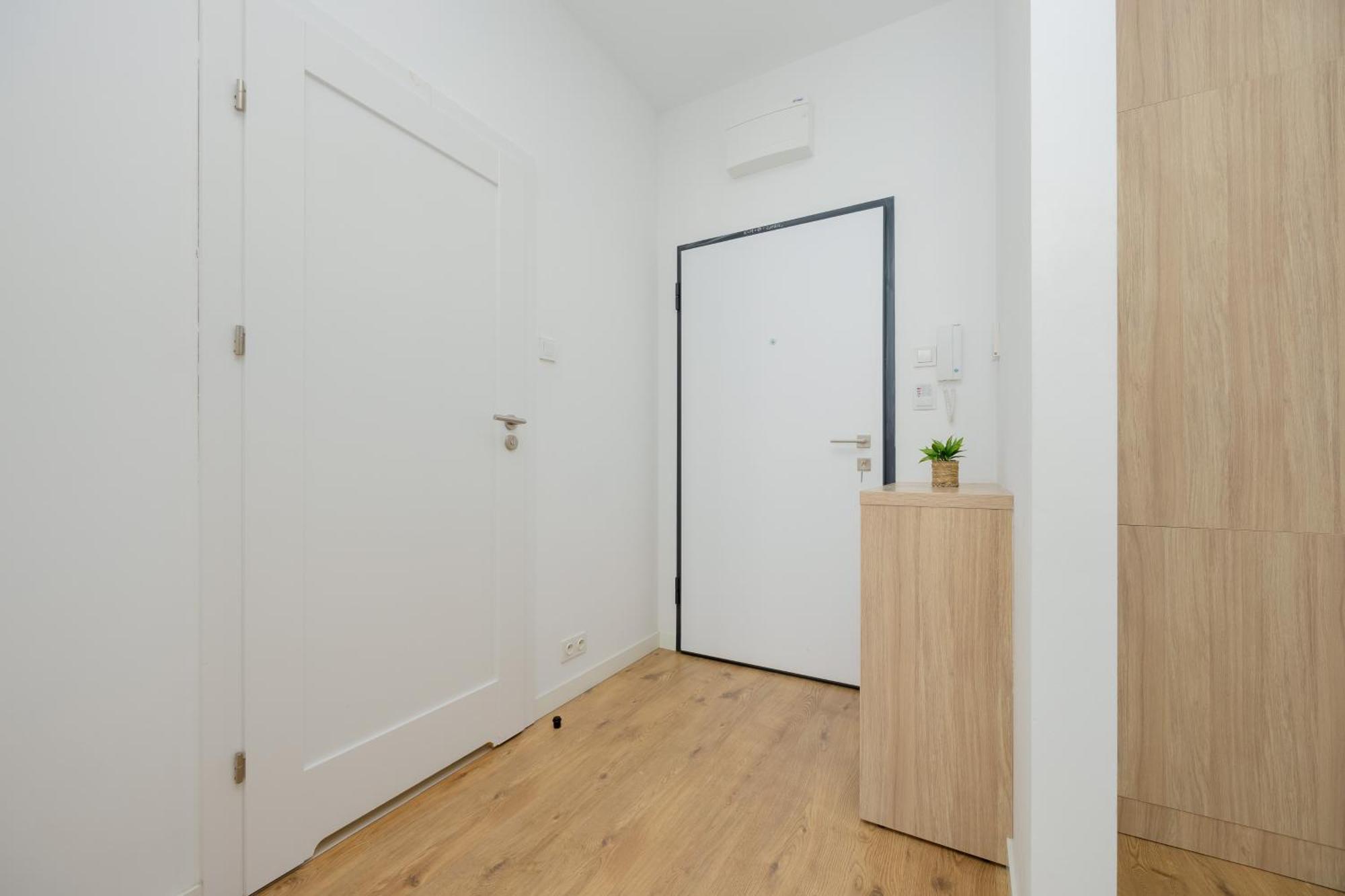 Wola Pet-Friendly Apartments With Ac Slawinska By Noclegi Renters Warsaw Ngoại thất bức ảnh